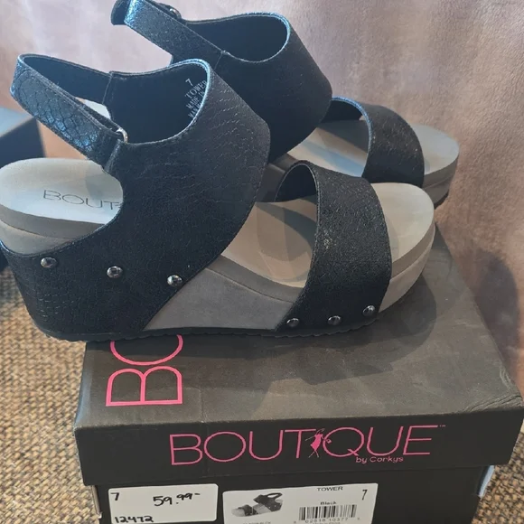 Corkys Black Wedge Sandals - Picture 7 of 7